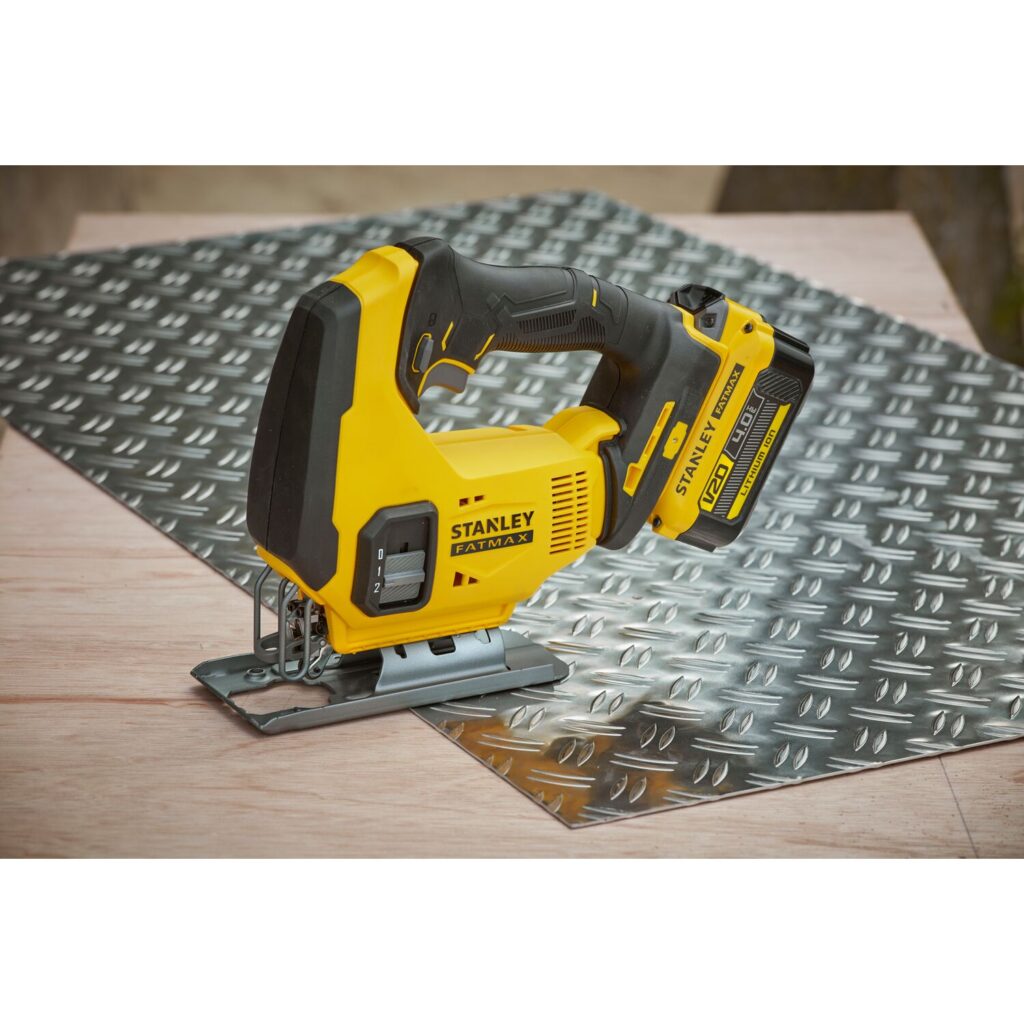 Serra Tico-Tico 20V Max Stanley sem Bateria e Carregador - SCJ600-B2