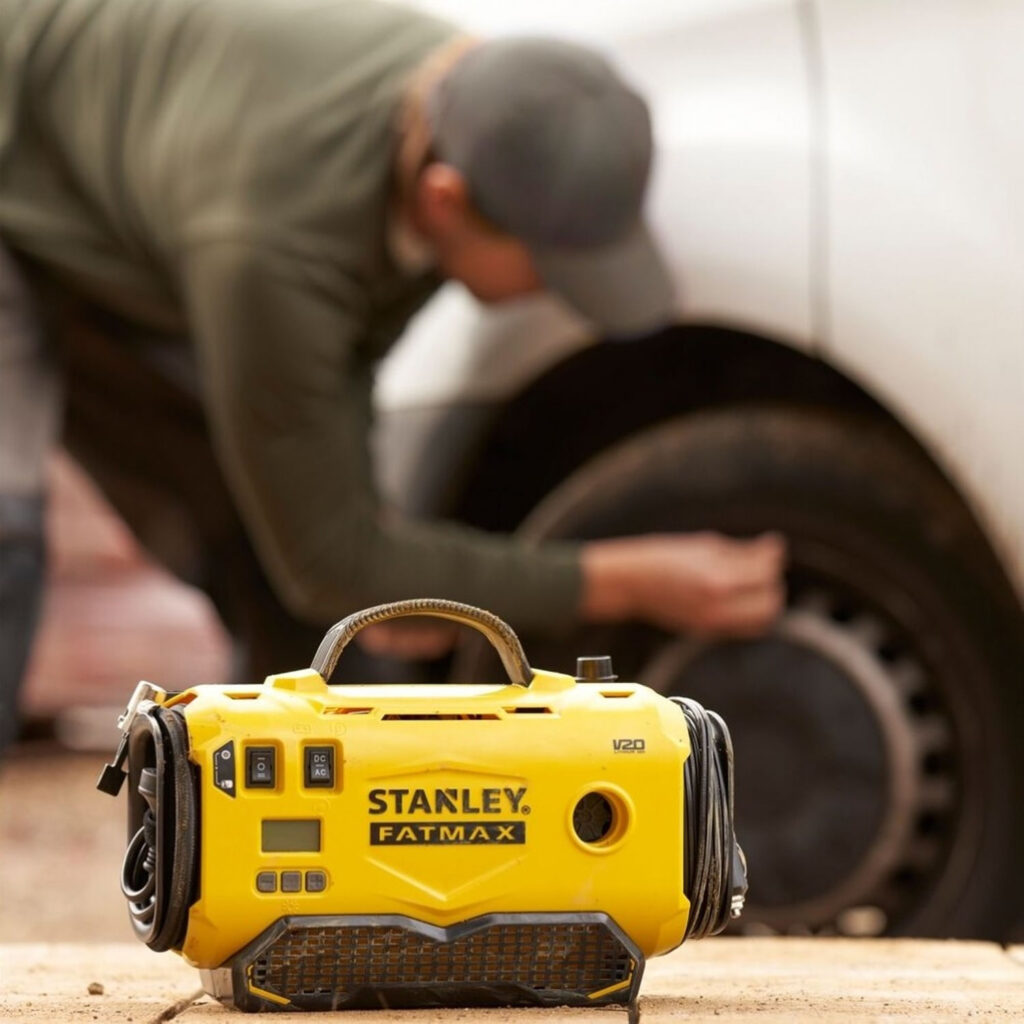 Compressor Portátil 20V sem Bateria e Carregador Stanley - SCE520-B2