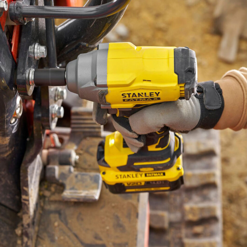 Chave de Impacto 1/2'' 20V Max 370Nm sem Bateria e Carregador Stanley - SBW920-B2